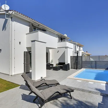 500 Meter Zum Mit Privatpool, Meerblick, Wlan *